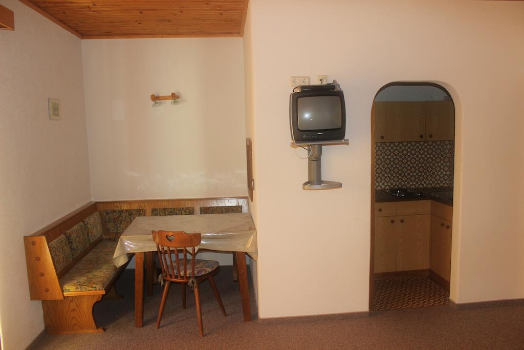 Haus Bergblick Διαμέρισμα Bad Kleinkirchheim Δωμάτιο φωτογραφία